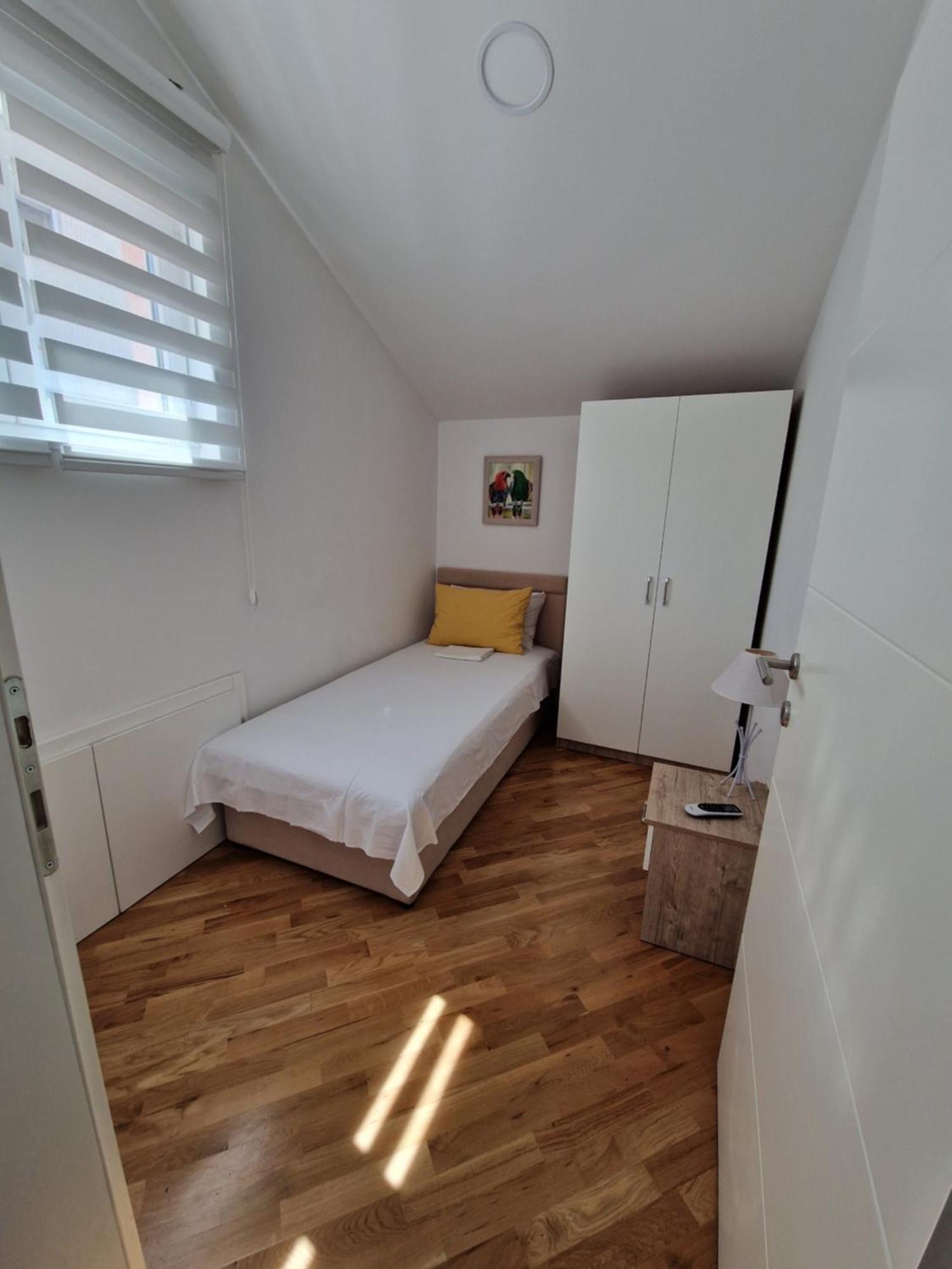 Villa Tamara With Garden And River View - Free Private Parking - Garage Mostar Exterior photo