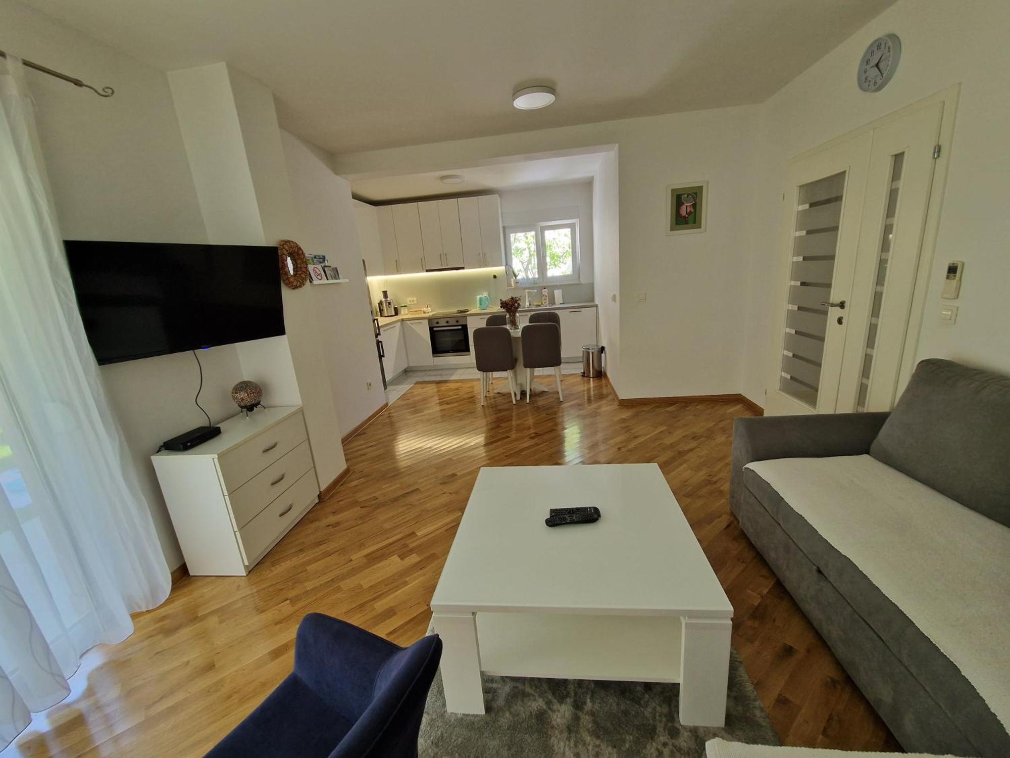 Villa Tamara With Garden And River View - Free Private Parking - Garage Mostar Exterior photo