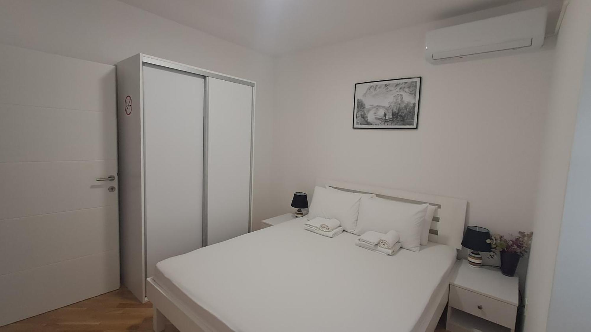 Villa Tamara With Garden And River View - Free Private Parking - Garage Mostar Room photo